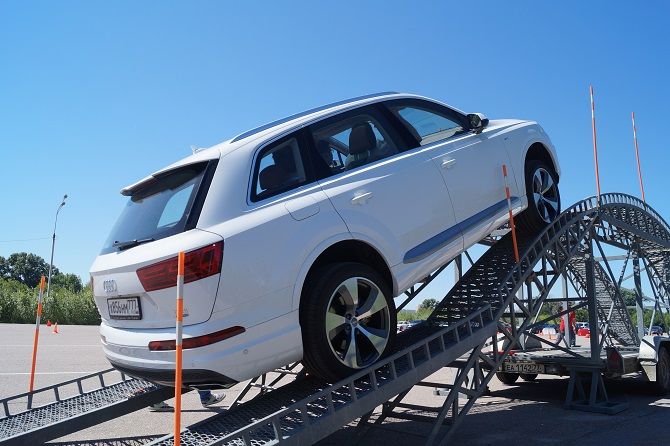 Audi Q7 первый российский тест-драйв